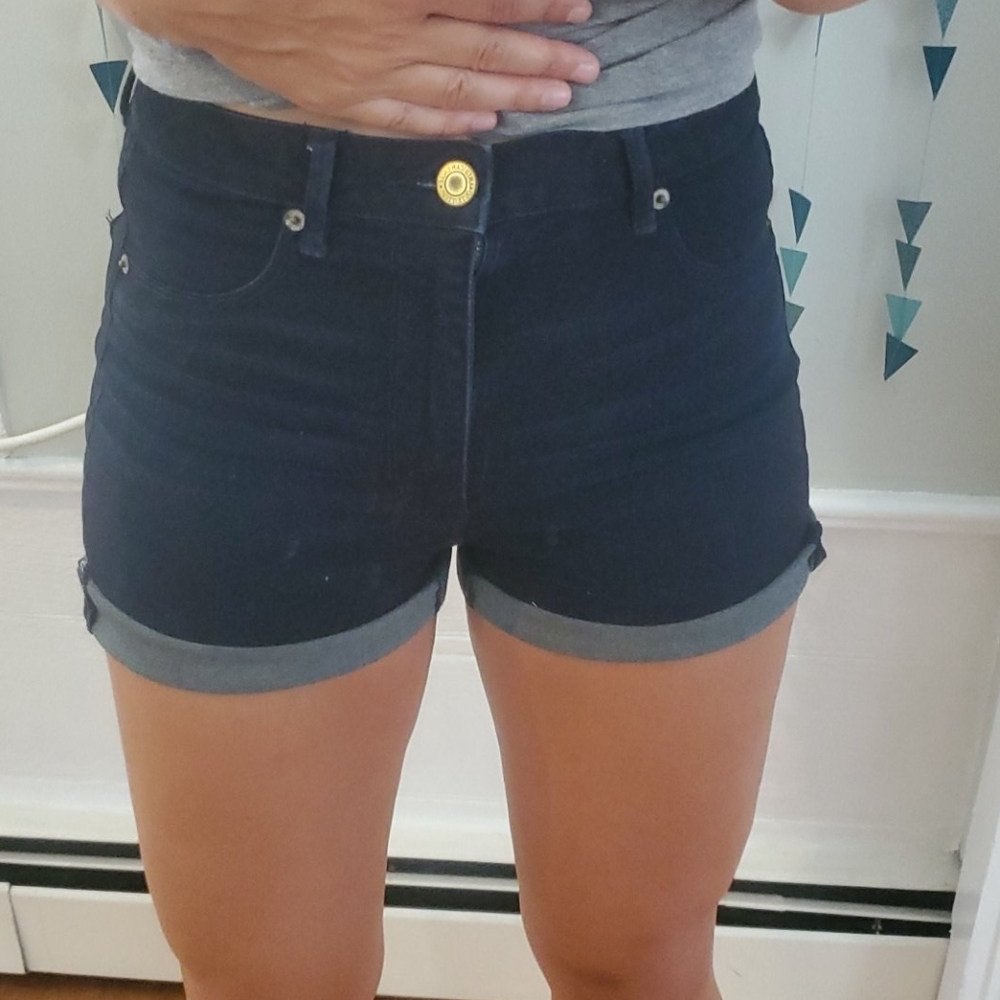 American Eagle high waisted dark shorts